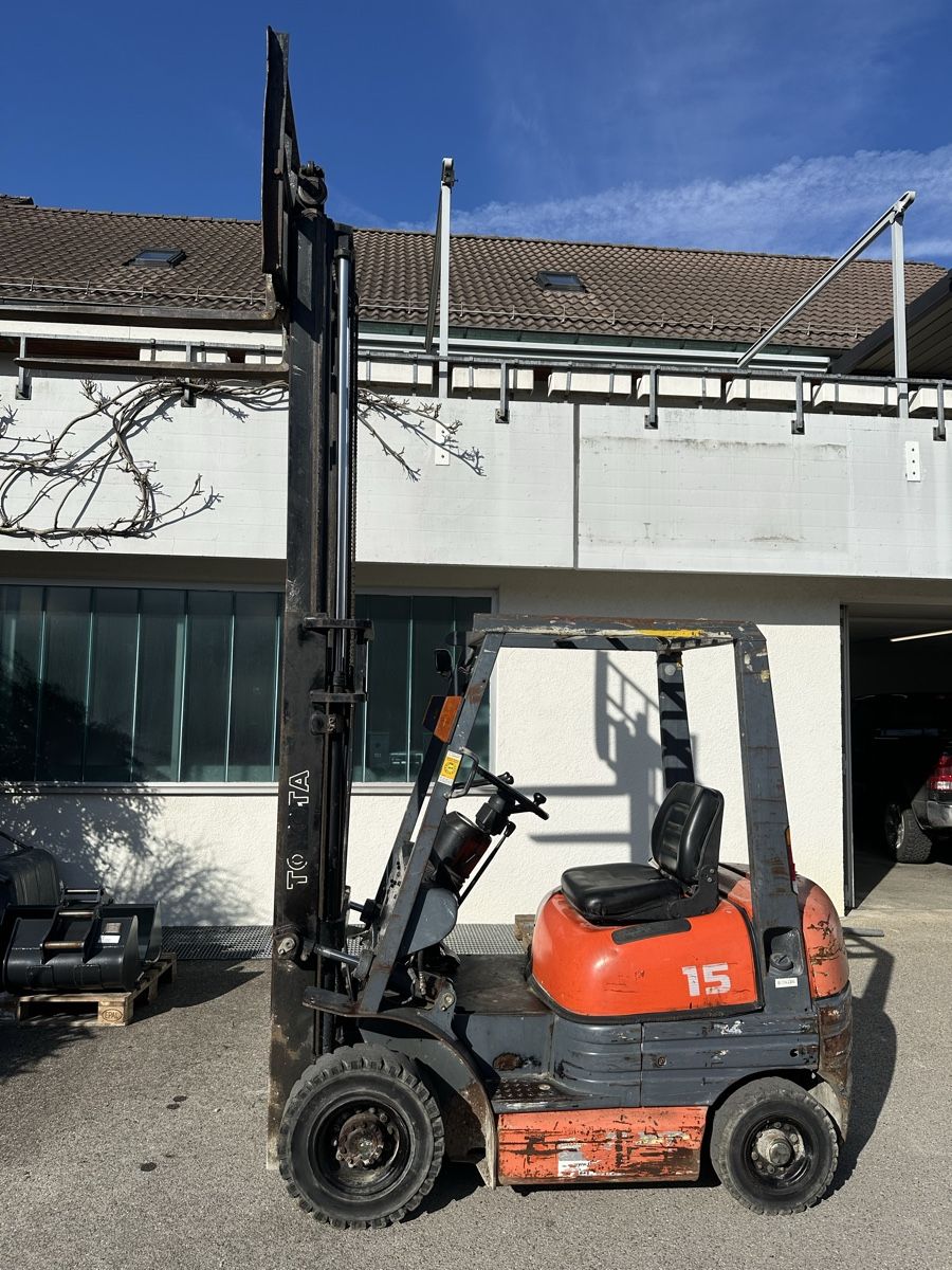 Toyota Carrelli elevatori e a forche: Toyota Stapler 1.5t – Usato da Wiesendangen venduto da Themustang 4