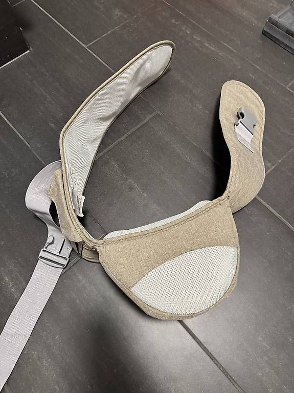 Bauch- & Rückentragen: Tragetuch beige mit abnehmbaren Sitz Gurt – Gebraucht aus Jona von Betty010 1