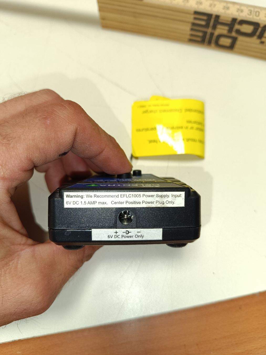 Batterie, Caricabatterie & Alimentatori: CELECTRA V Li-Po Ladegerät Variable Rate Charger(em76) – Usato da Künten venduto da Schnaepplihuus 4