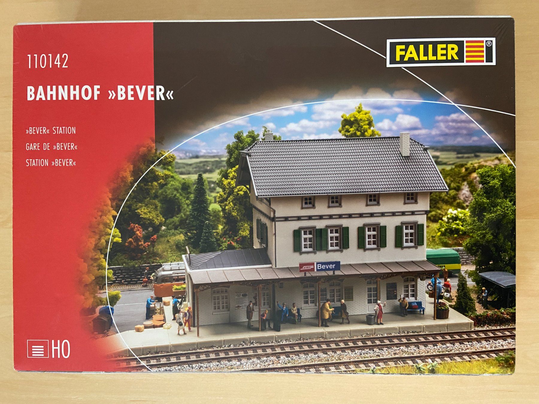 Faller Modellini di ferrovie: Faller 110142 H0 Bahnhof Bever – Nuovo e nell'imballaggio originale da Neukirch a.d. Thur venduto da Modellbau-Artikel