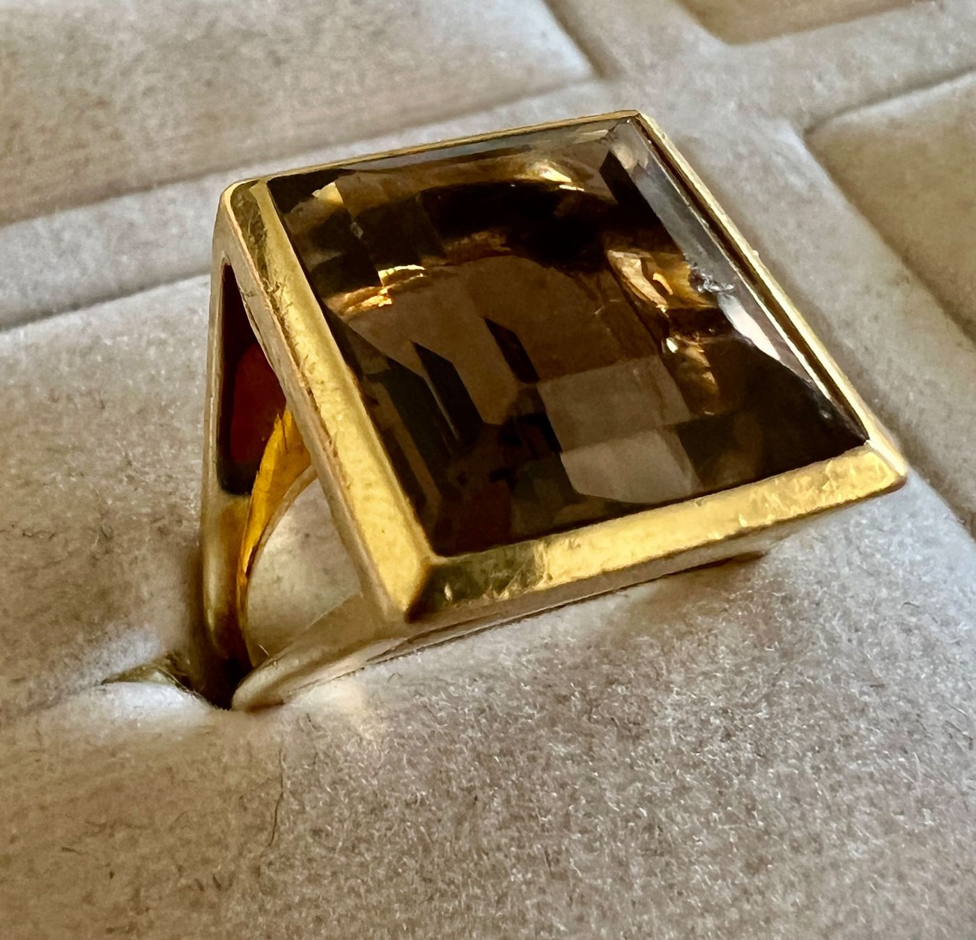 Ringe: Gold-Ring 18 K mit Rauchquarz – Gebraucht aus Chur von Penting1935 1