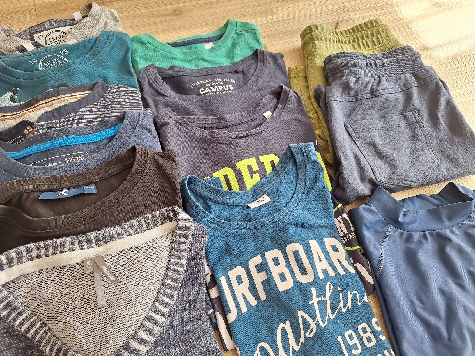Lotti & Set di vestiti: Kleiderpaket Jungs Gr. 140-152 – Usato da Horw venduto da Karibea 2