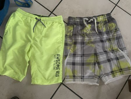 2 Badehosen, Gr. 140, Sommer, Badi, Top Zustand!