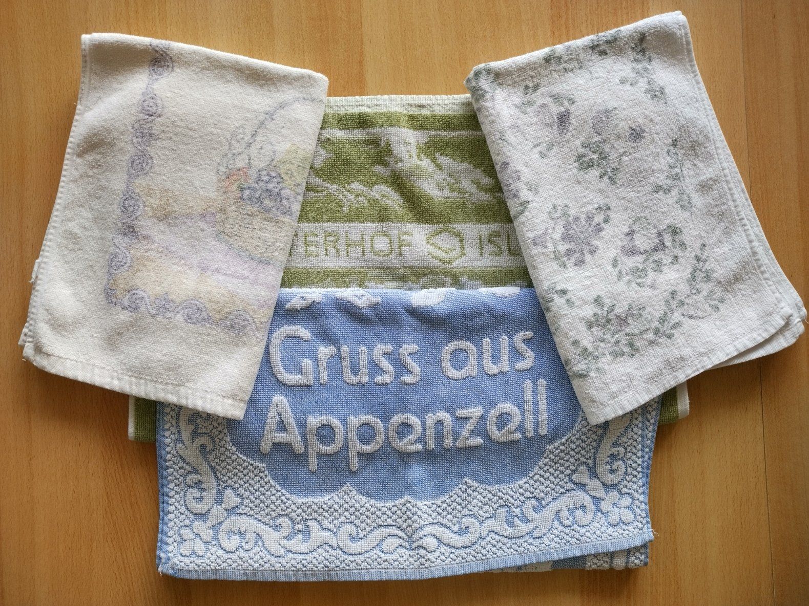 Teli da bagno: 4er Set Handtücher Schweiz Motiv – Usato da Jona venduto da Argus36