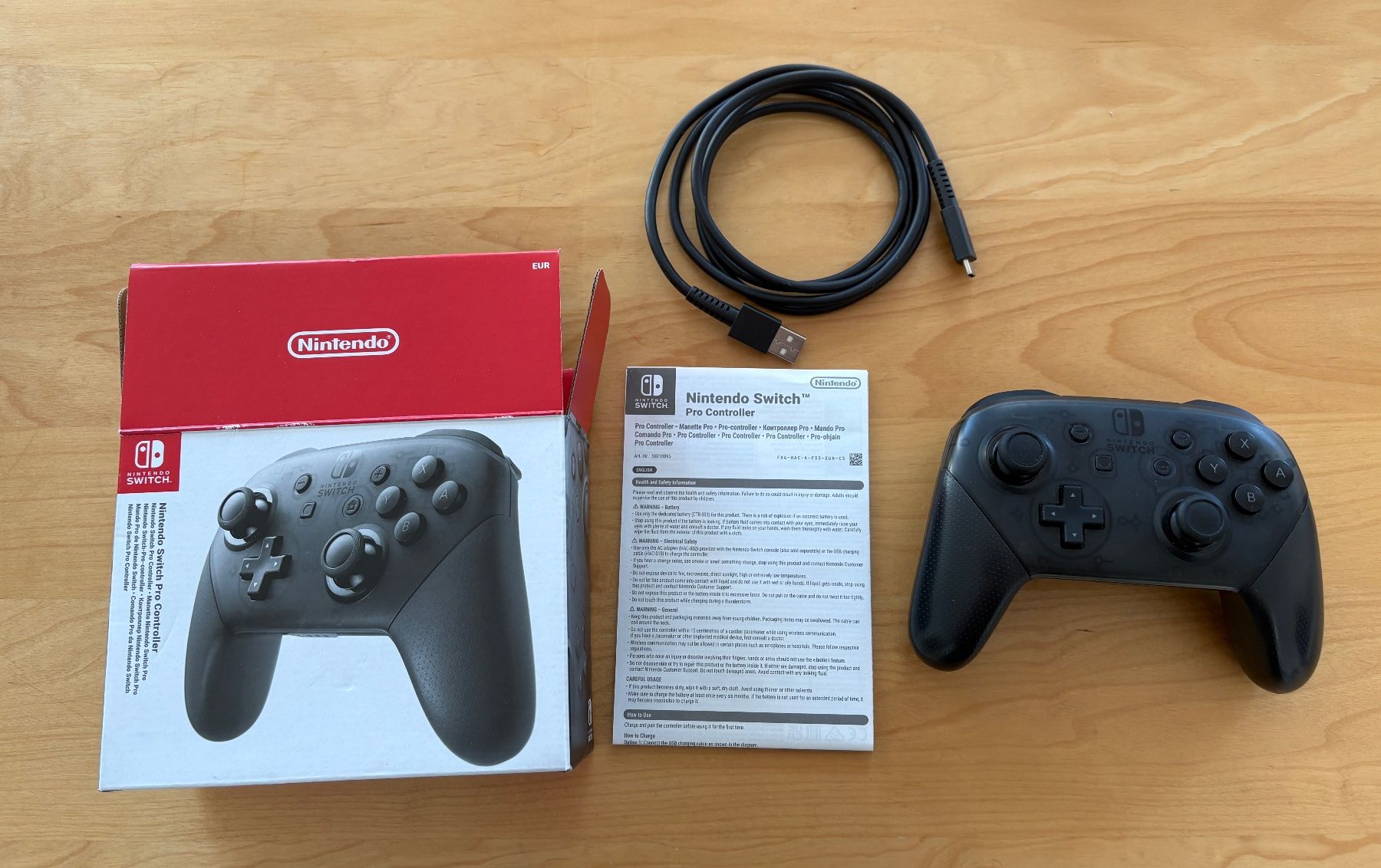 Nintendo Manettes: Nintendo Switch Pro Controller – D'occasion à Auenstein par 5222 1