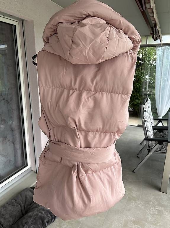 Gilet & Giacche senza maniche: Neues Gilet rose – Usato da Niederbuchsiten venduto da idontknow. 1