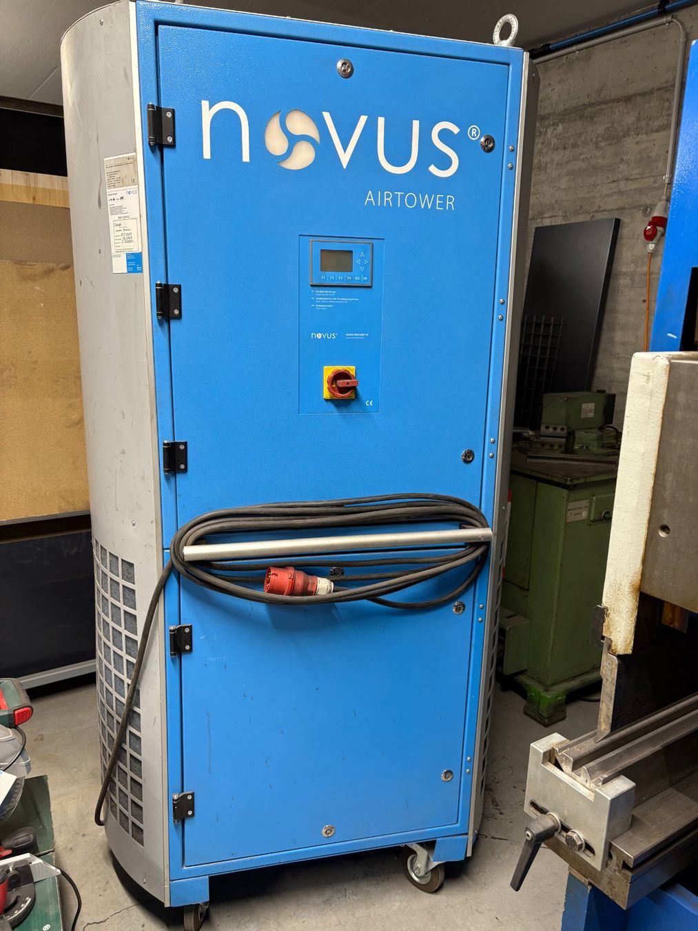 Tutte le macchine: Novus Airtower 5000 – Usato da Enggistein venduto da Thi84