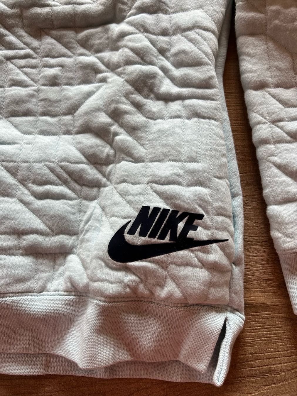 Nike Maglioni & Felpe: NIKE Kids Sweat-shirt – Usato da Genève venduto da Pingus2006