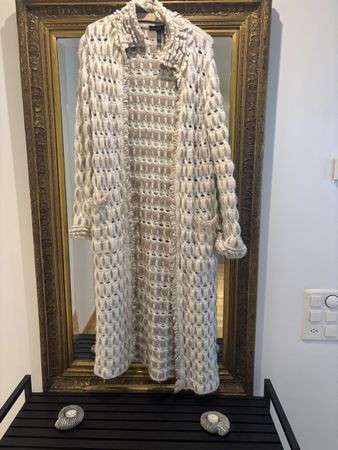 Marc Cain Strickmantel beige weiss Grösse N1 neuwertig