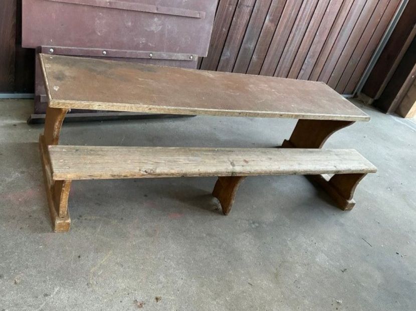 Set di tavolo e panche: Alter Kindergartentisch / bank – Usato da Kirchberg BE venduto da angubanguu 3