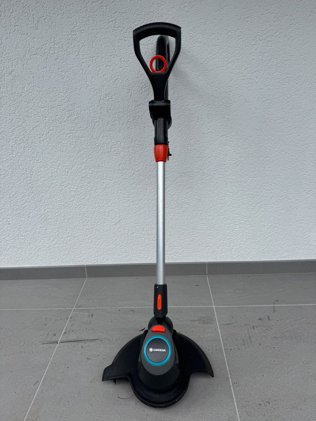 Gardena Tagliaerba: Débroussailleuse Gardena electrique – Usato da St Legier La Chiesaz venduto da pgjudd 4