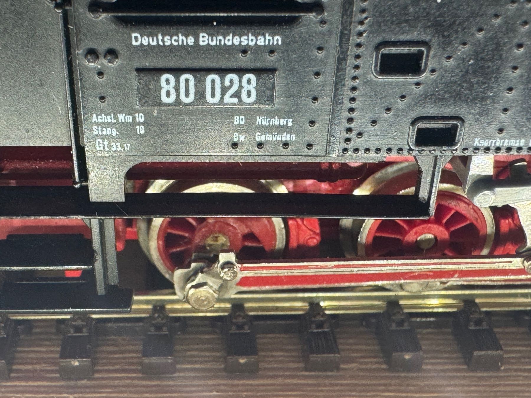 Roco Modellini di ferrovie: 80 028 DB Dampflokomotivie Roco – Usato da Klarsreuti venduto da Sbirolipiero 5
