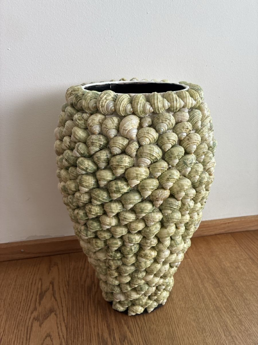 Vasi & Recipienti: Vase décoratif unique en coquillages – Usato da Herrliberg venduto da BOULBADI