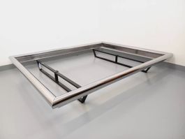 Chromstahlrohr Bett im Bauhausstil