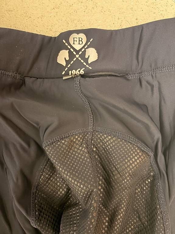 Felix Bühler Collant & Leggings: Reitleggings Felix Bühler – Usato da Diegten venduto da Pef_Petra 2