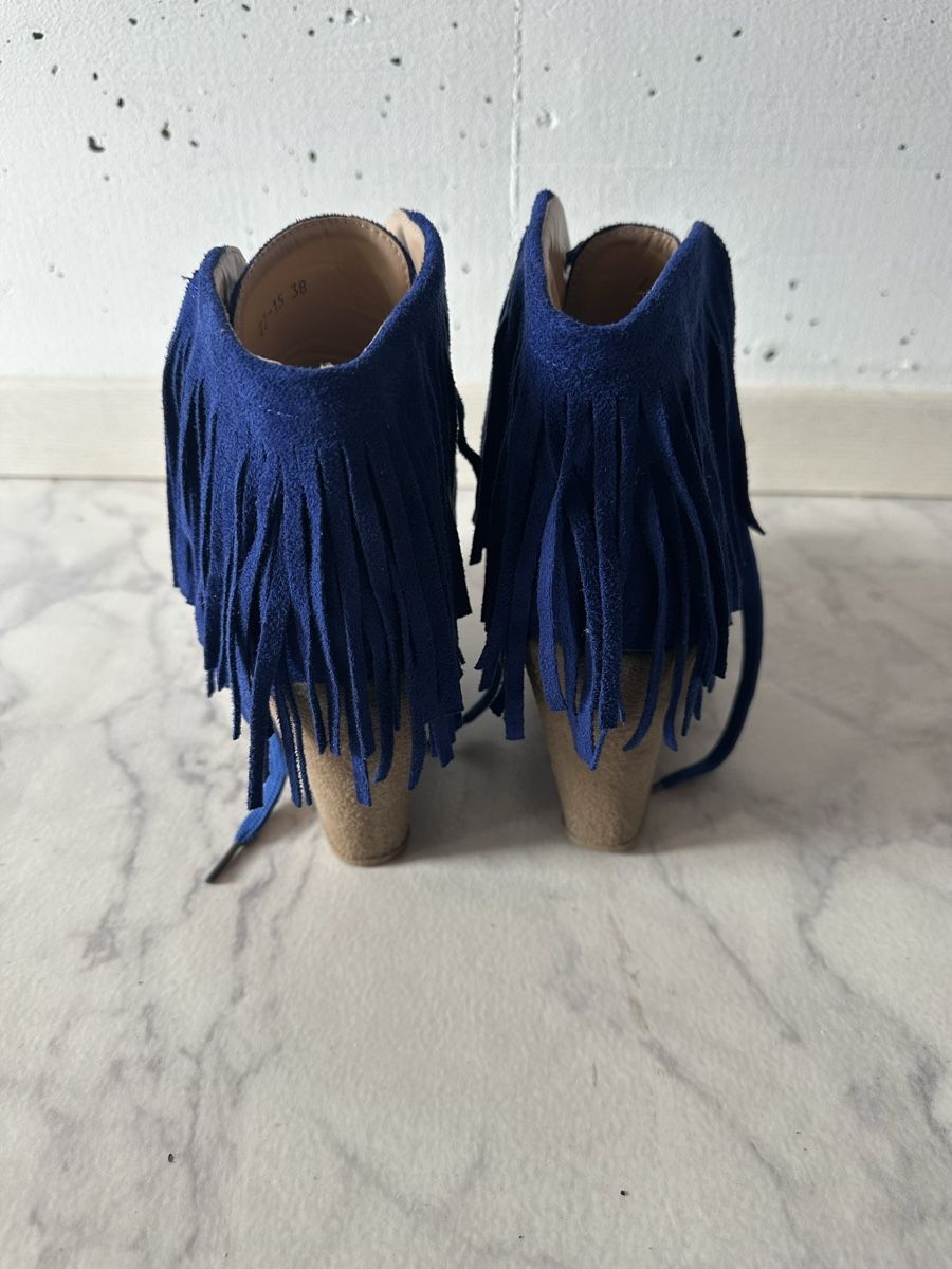Scarpe da donna: Neue, blaue Stiefeletten, Grösse 38 – Usato da Goldau venduto da Henggi88 2