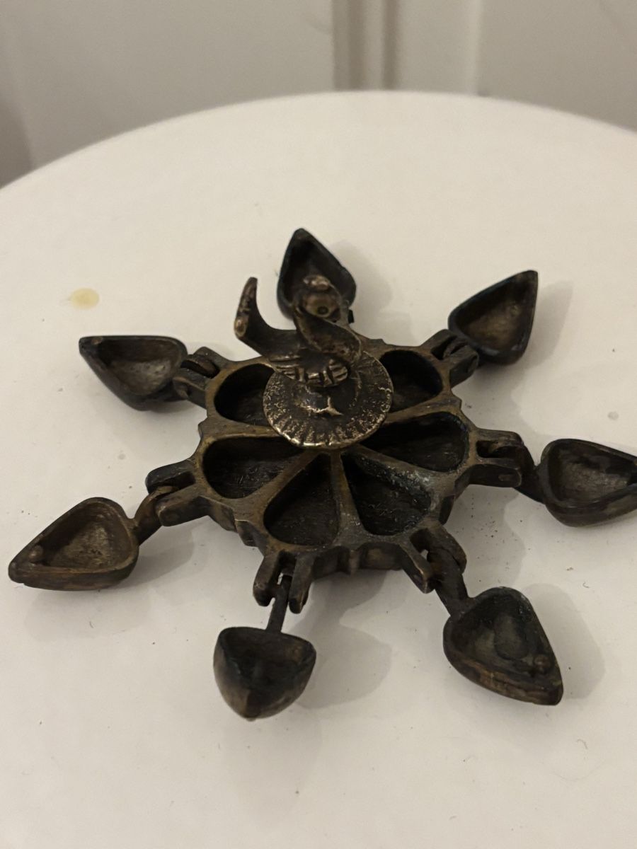 Barattoli: Boîte à kumkum vintage Inde – Usato da Genève venduto da ati_tj8f 2