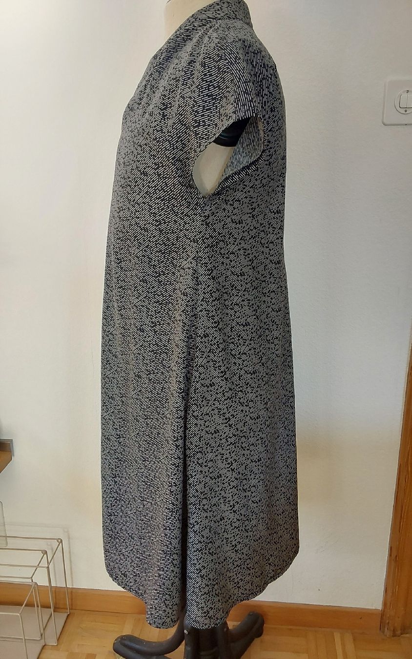 Someday Vestiti: Kleid Someday 38 Polyester dunkelblau – Nuovo (secondo la descrizione) da Köniz venduto da scopello12 2