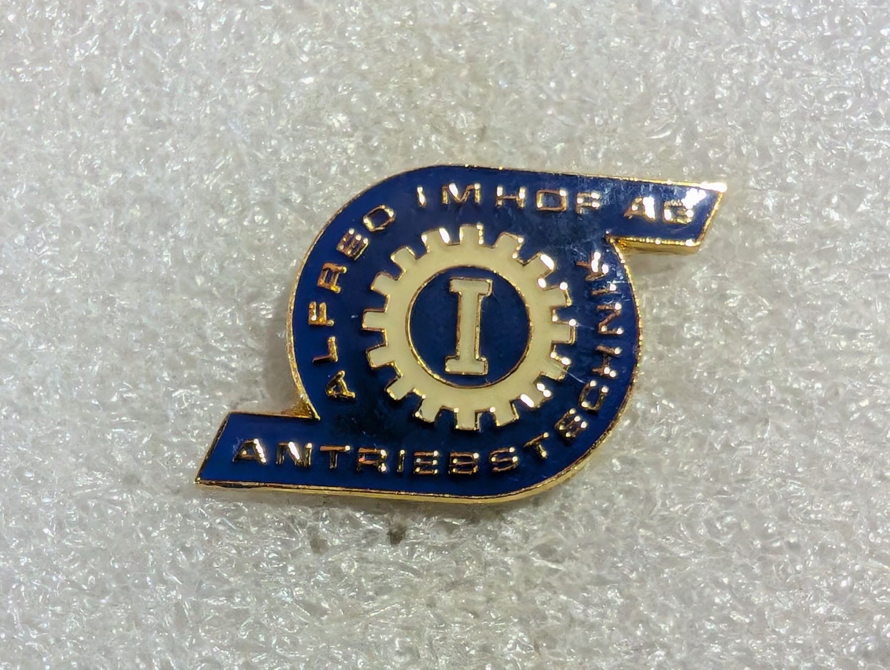 Placchette & Badge: Ansteckpin 99: Imhof AG – Usato da Oppligen venduto da Pin-Fall-Shop