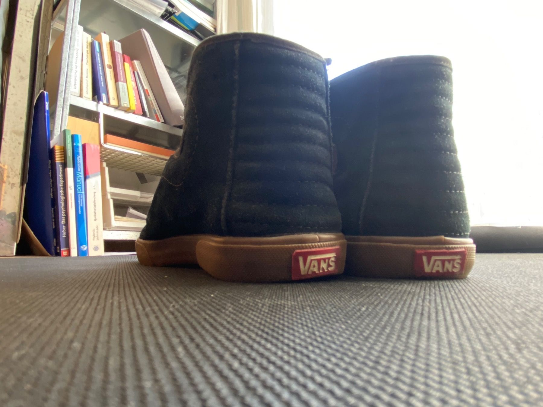 Scarpe da uomo: Vans Sneakers Schwarz 38.5 – Usato da Zürich venduto da Cilla 8