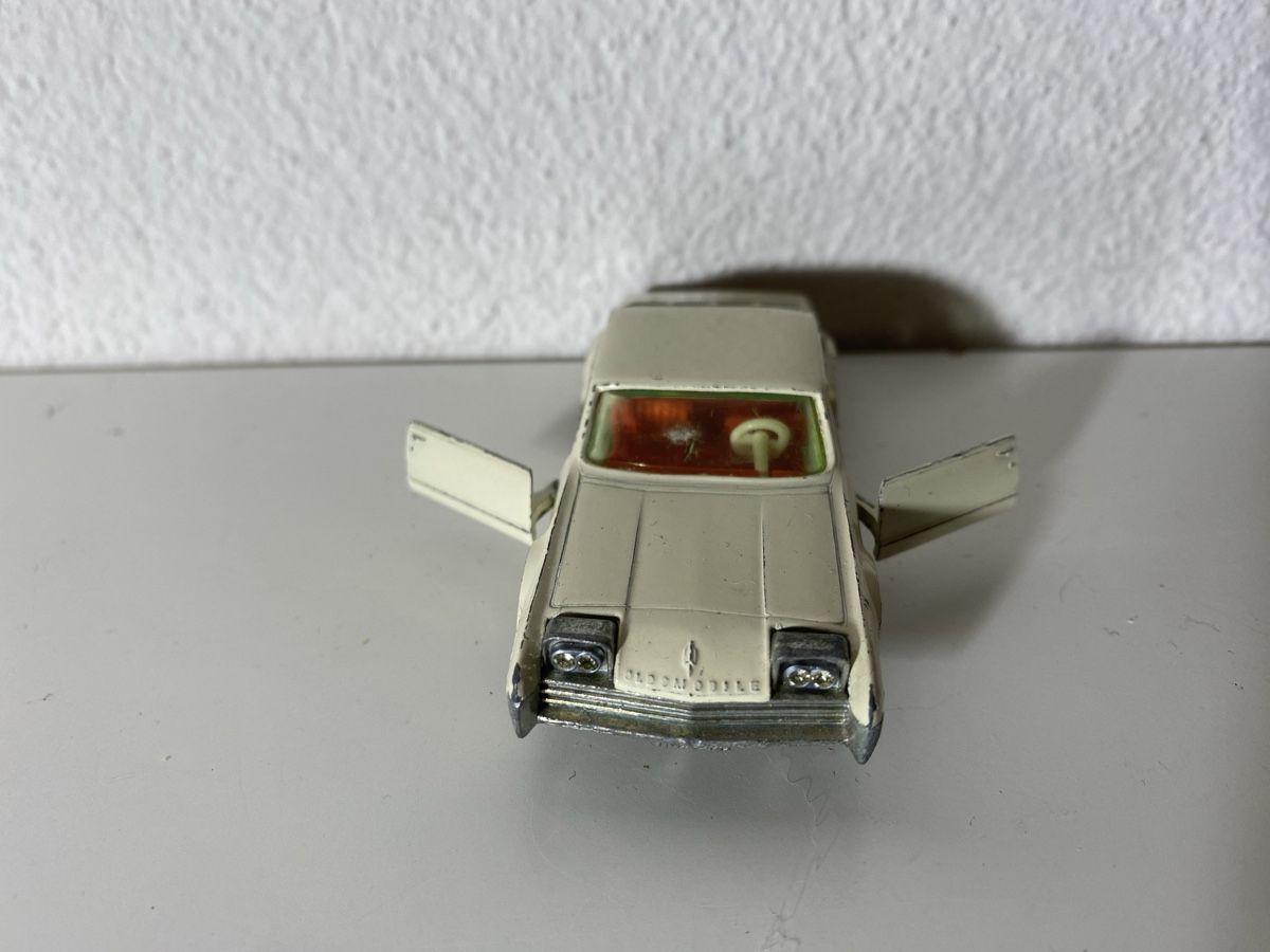Siku Modellini d'auto: Siku oldsmobile toronado  – Usato da Winterthur venduto da ben_9vxx 1