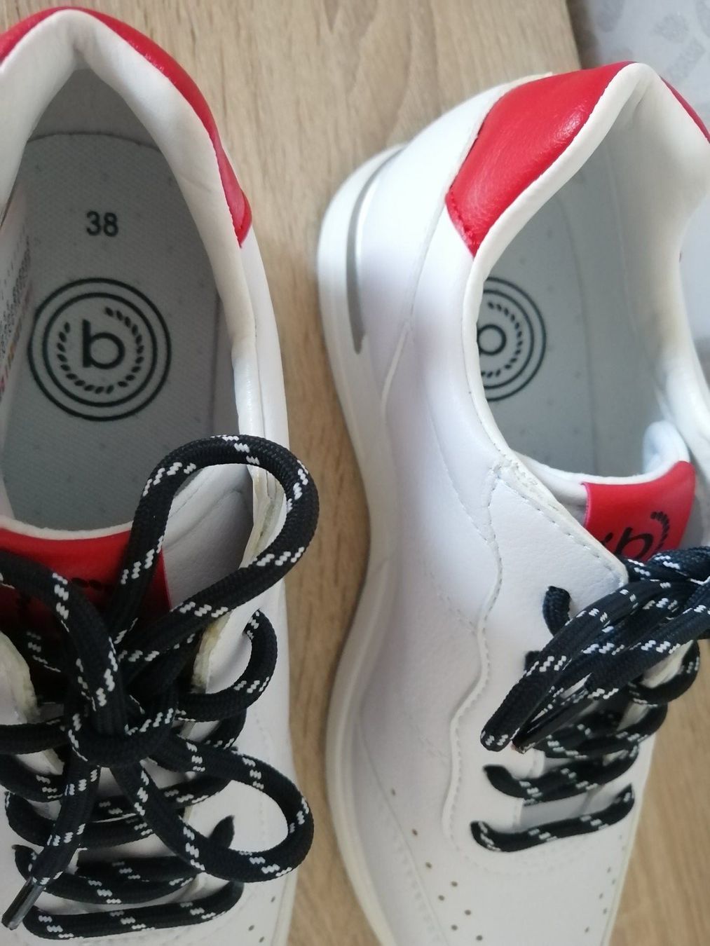 Bugatti Scarpe da donna: Sneaker Damen " Bugatti" Gr.38 NEU!!! – Nuovo e nell'imballaggio originale da Henau venduto da AXAA 4