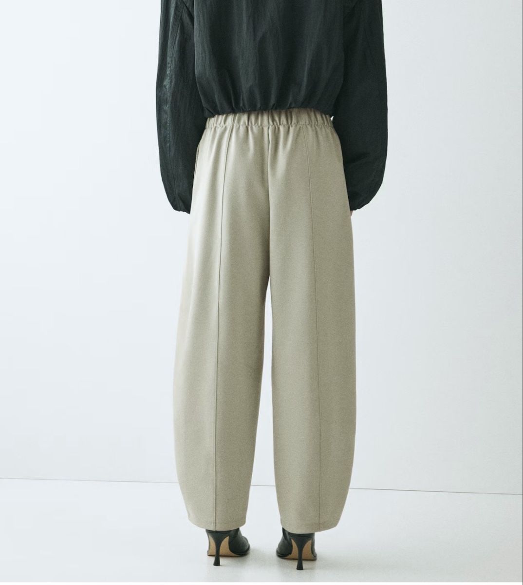 H&M Pantaloni: barrel trousers in Roma knit – Nuovo e nell'imballaggio originale da Bern venduto da FashionK92 1