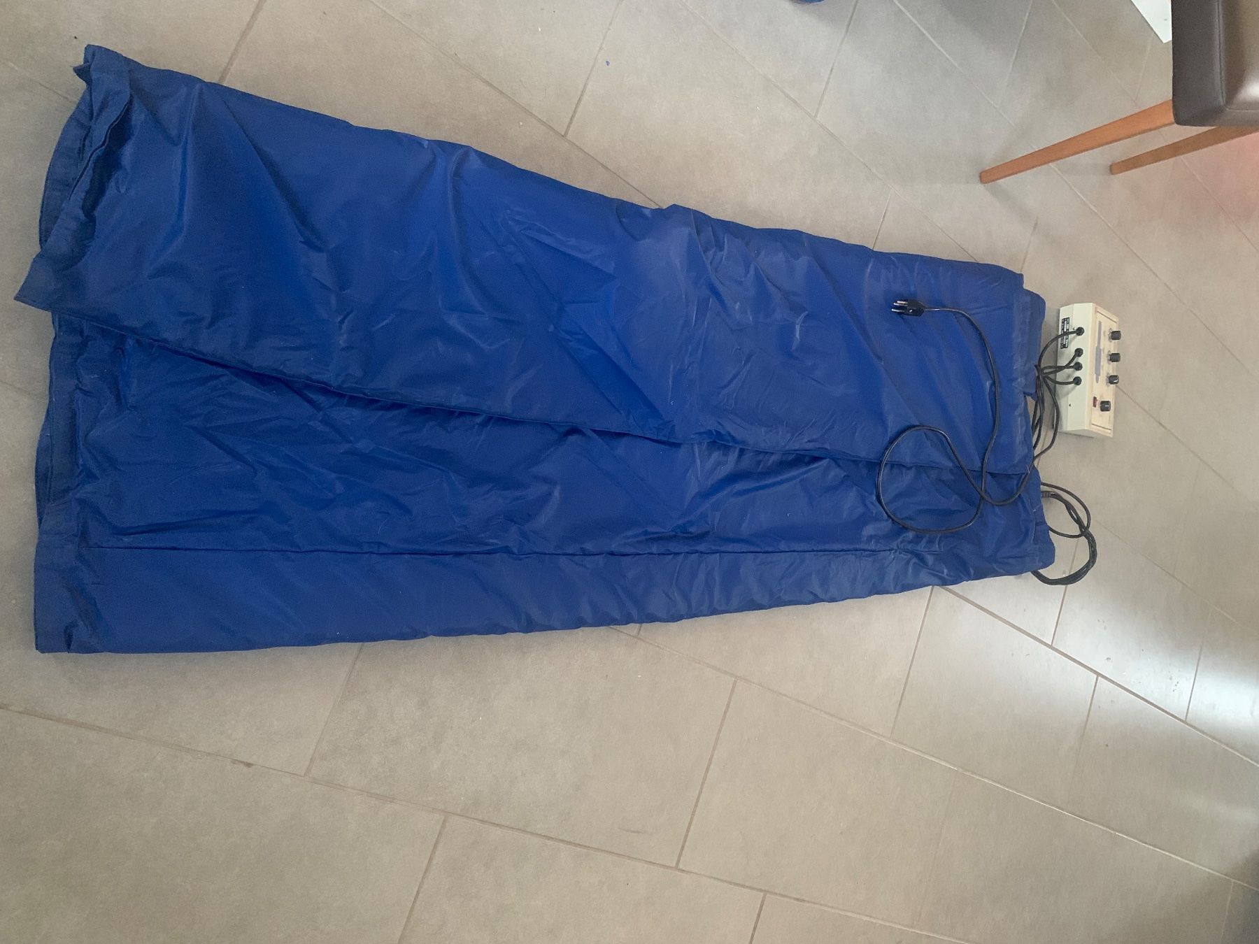 Coperte: Couverture chauffante pour soin esthétique – Usato da Bassecourt venduto da bel_q5vh