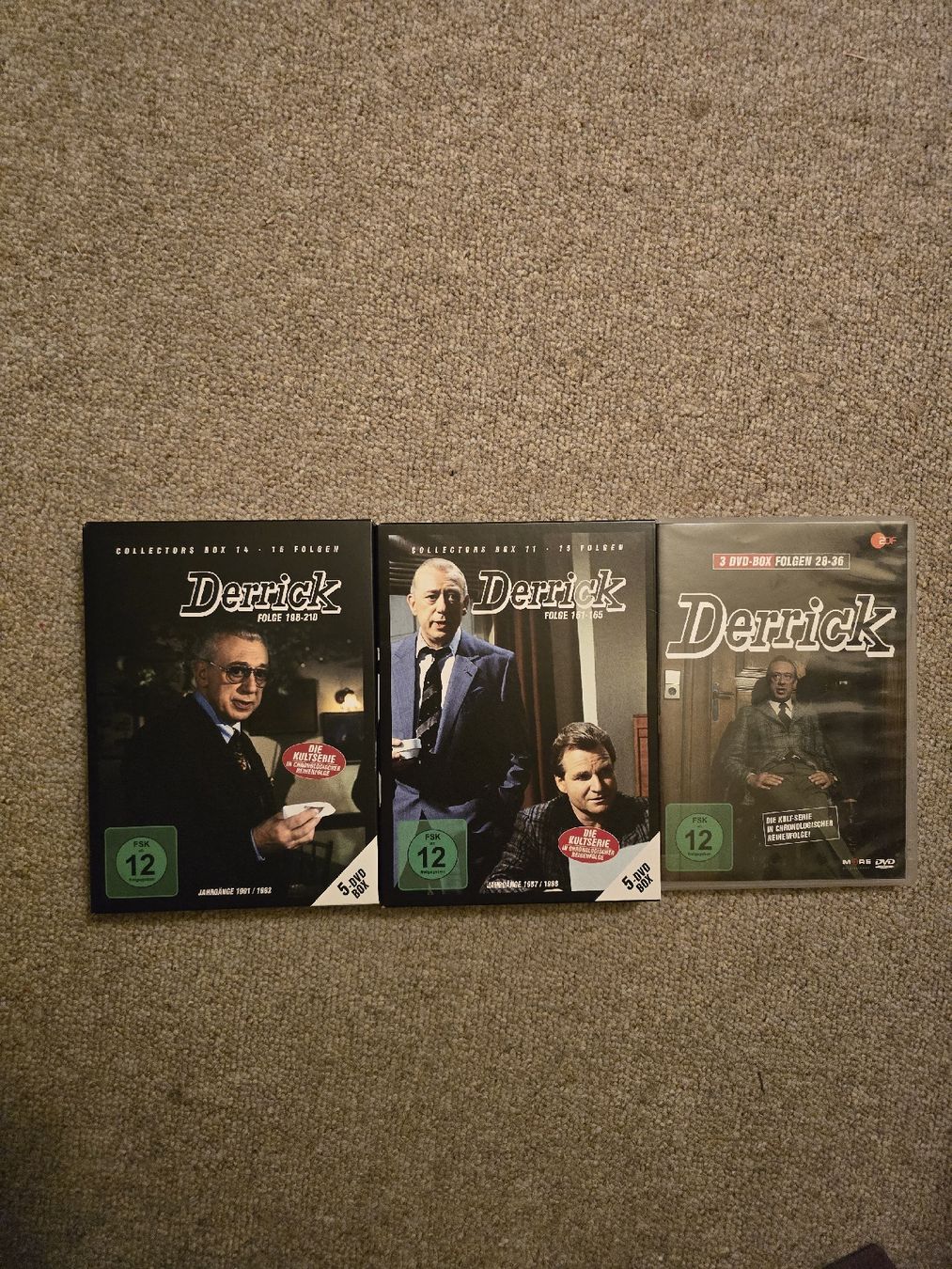Tutti i DVDs: 13 DVD-S Derrick  – Usato da Zürich venduto da Ricki25