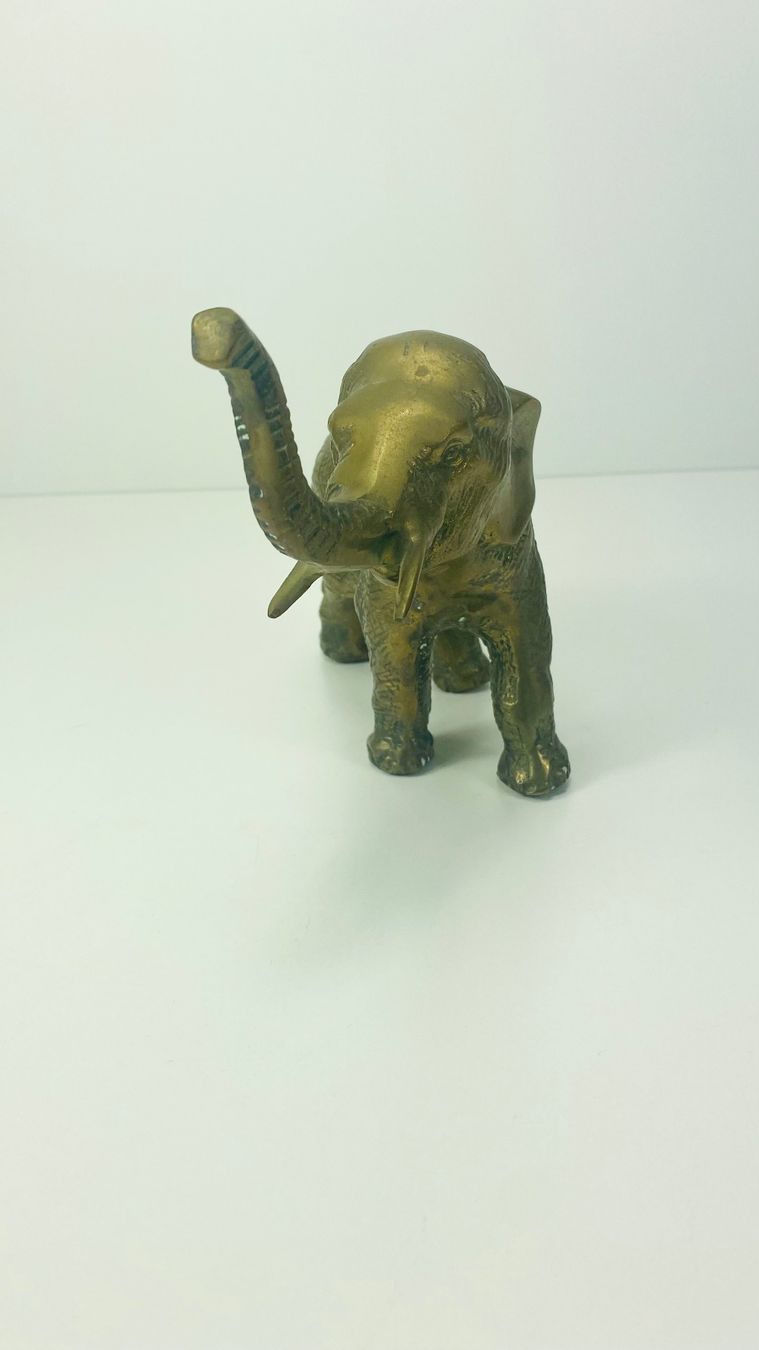 Figuren: Elefantenfigur mit erhobenem Rüssel - Messing -Glücksbringer – Gebraucht aus Zürich von Arche_Brockenhaus 3