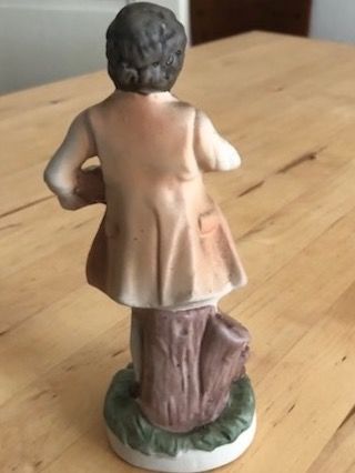Figuren: Porzellan-Figur junger Mann mit Rosen – Gebraucht aus Basel von romaz61 3