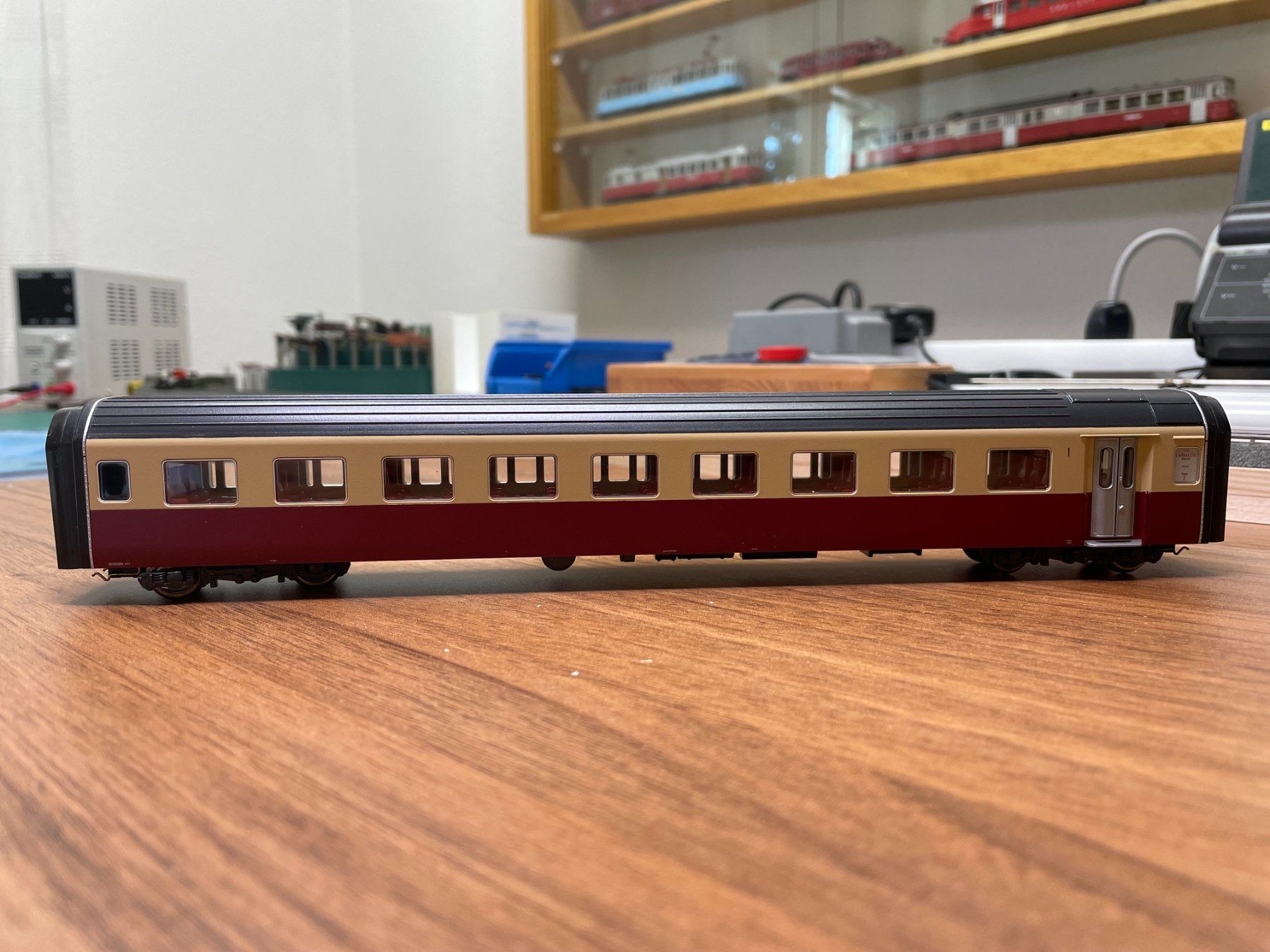 Roco Modellini di ferrovie: Roco TEE-Dieseltriebzug RAm der SBB in DC analog – Usato da Villmergen venduto da Mfritz 8