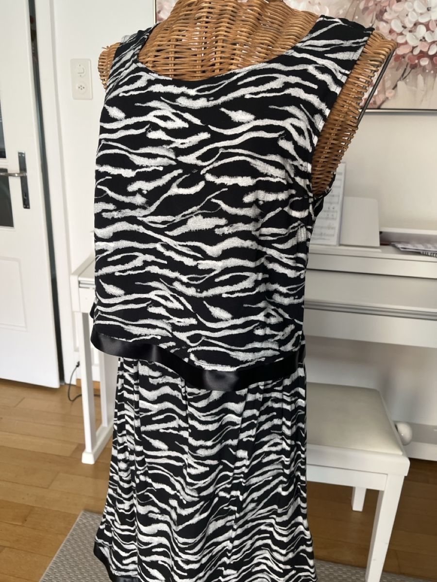 Tom Tailor Kleider: Kleid mit Zebra Muster, Tom Tailor, 34 – Gebraucht aus Solothurn von Bobesch08 3