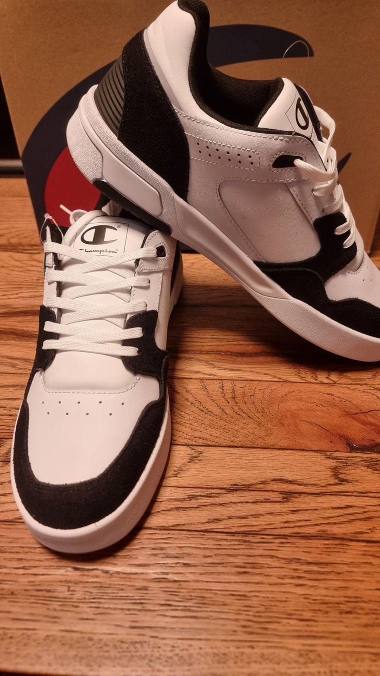 Scarpe da uomo: Champion Sneakers Panda Black White – Usato da Horgenberg venduto da Esteban_Cri