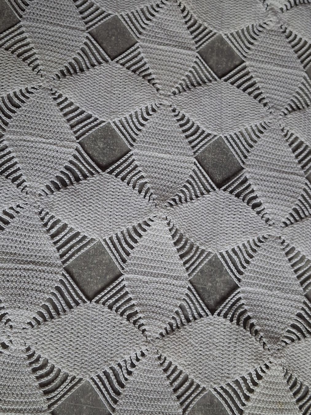 Autre linge de table: Chemin de table crochet blanc motif losanges  – D'occasion à Villiers par san_jn5w 1