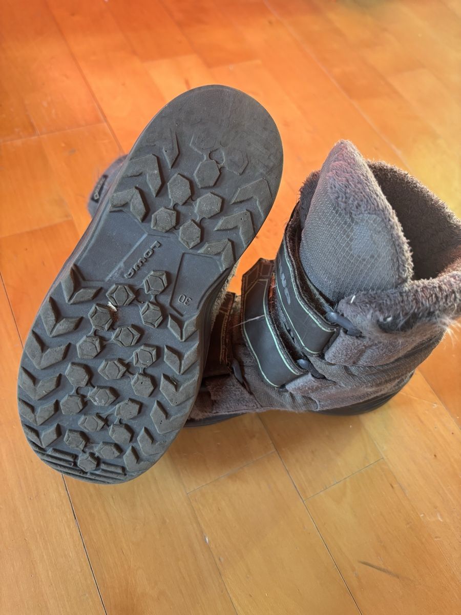 Lowa Chaussures garçon: Lowa Winterstiefel, Gr. 30 – D'occasion à Hinwil par TomTom036 1