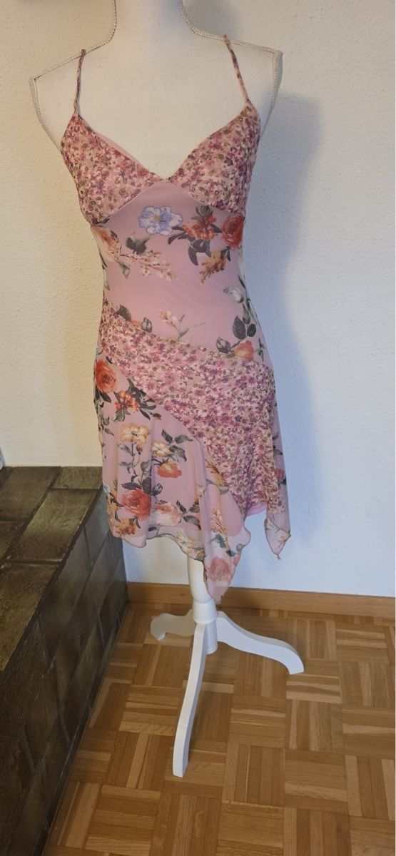 Vestiti: Leichtes Sommerkleid Gr. S, Blumenmuster,  – Usato da St. Gallen venduto da mania03 4