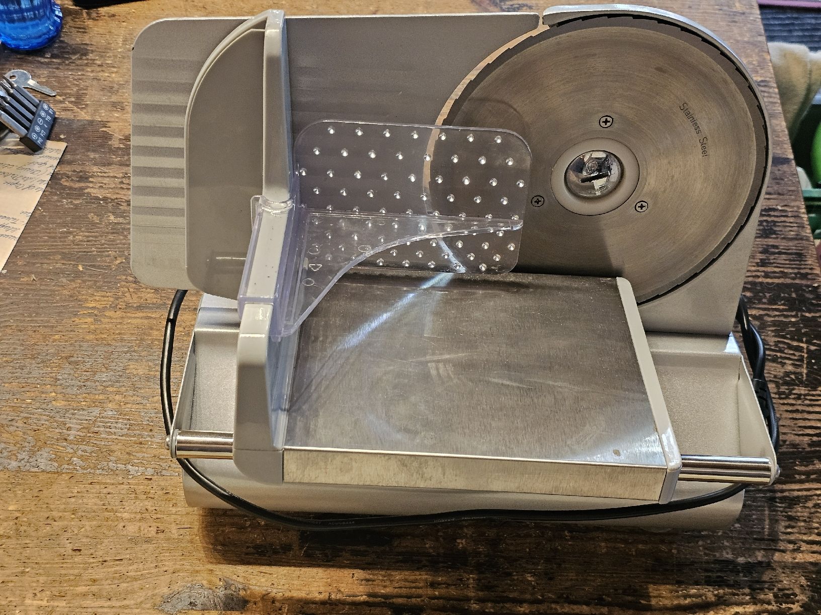 Elettrodomestici da cucina: Aufschnittmaschine – Usato da Meisterschwanden venduto da Hummer21