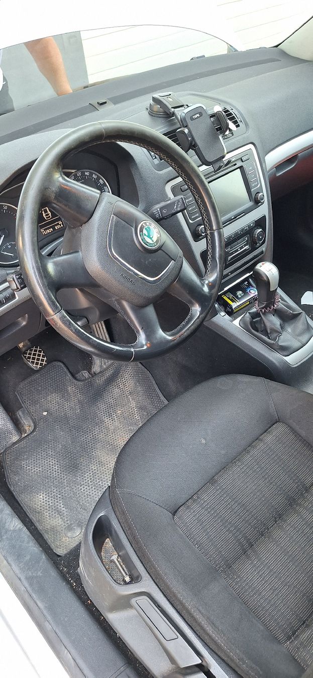 Skoda Automobili: SKODA Octavia – Difettoso da Flawil venduto da urs_yff8 5