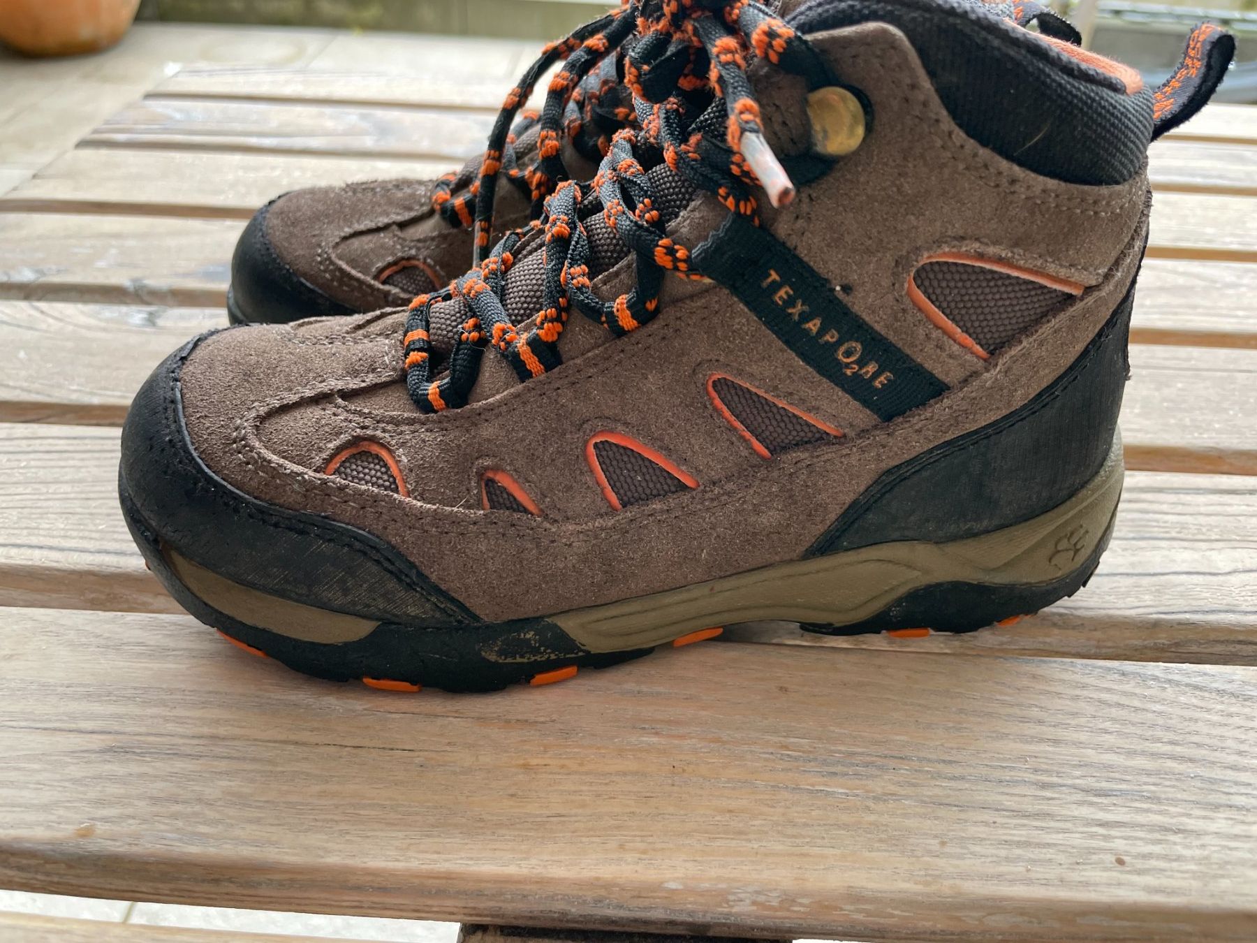 Jack Wolfskin Herrenschuhe: Jack Wolfsfkin Wanderschuhe Kids braun Grösse 32 – Gebraucht aus Zürich von ONA-Online 1