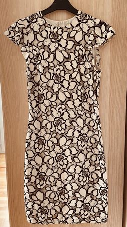 Robe effet dentelle