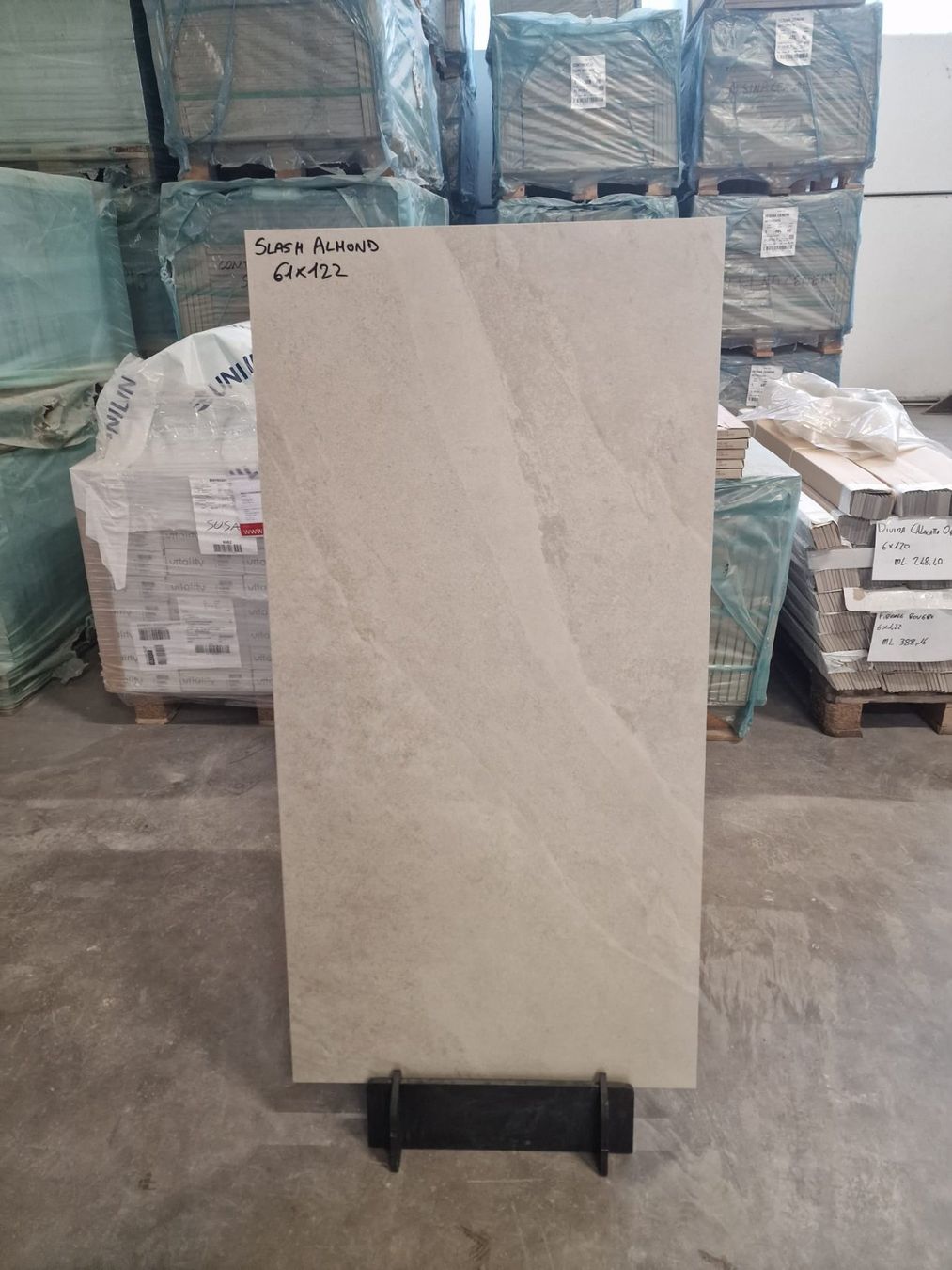 Rivestimenti per pavimenti: Feinsteinzeug Fliesen 1.Wahl 60x120 – Nuovo e nell'imballaggio originale da Niedergösgen venduto da Baumaterial_schweiz