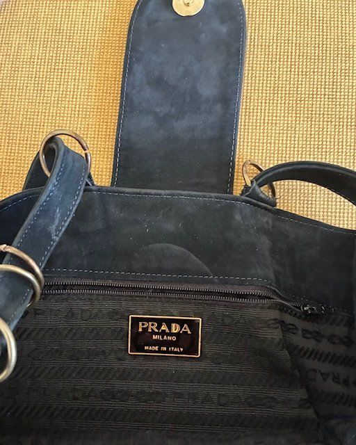 Prada Taschen für Damen: Vintage Prada Tasche – Gebraucht aus Zürich von lakili 4