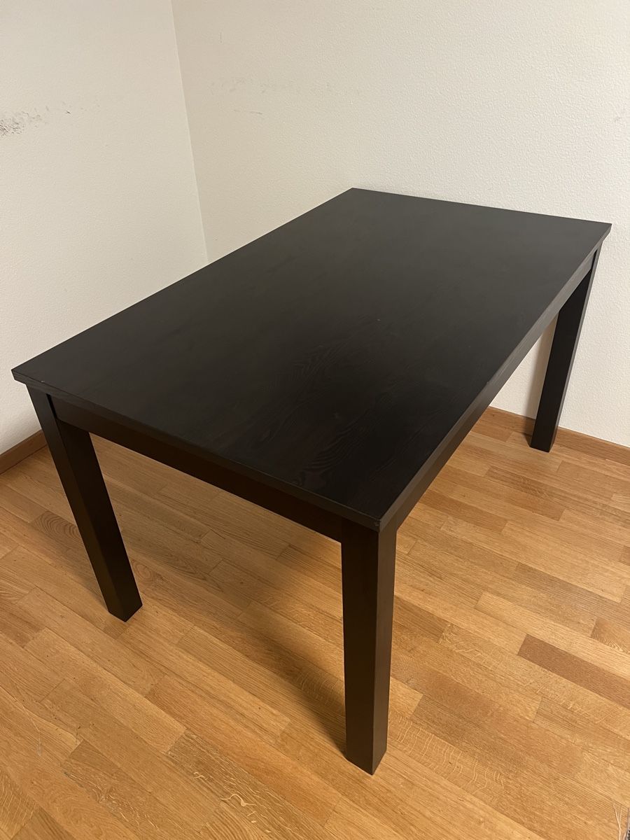 Ikea Tavoli: IKEA Esstisch schwarz – Usato da Dübendorf venduto da sal_n7gm