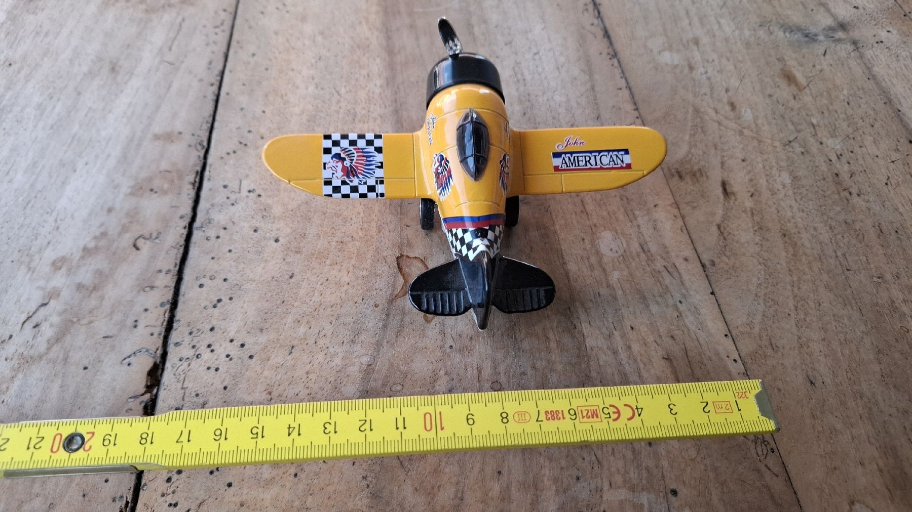 Spielzeuge: Kleines Spielzeug-Modellflugzeig – Gebraucht aus Zürich von witike 3