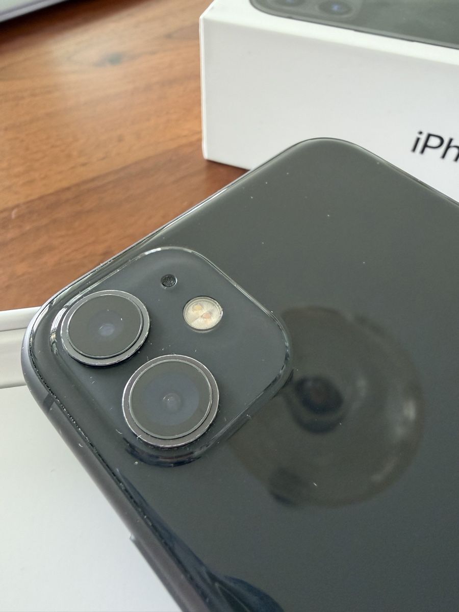Apple Telefoni cellulari / Smartphones: Iphone 11 128 GB – Usato da Winterthur venduto da ana_z7yd 3