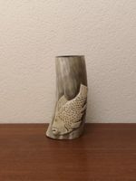 Geschnitzte Horn Vase mit Fisch vintage Dekovase Hornvase