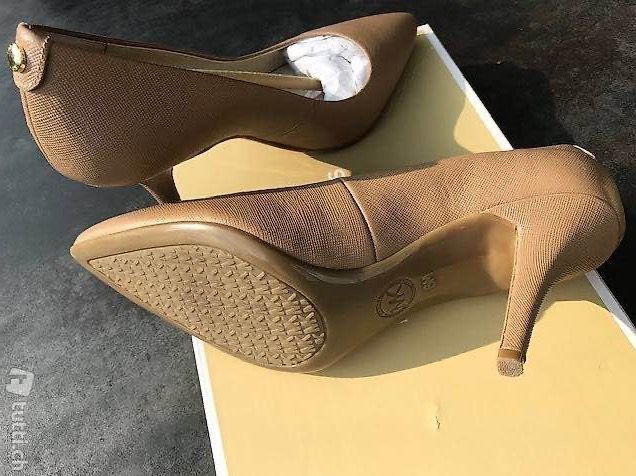 Damenschuhe: Michael Kors Pumps – Neu und originalverpackt aus Flawil von cer_9s6p 2