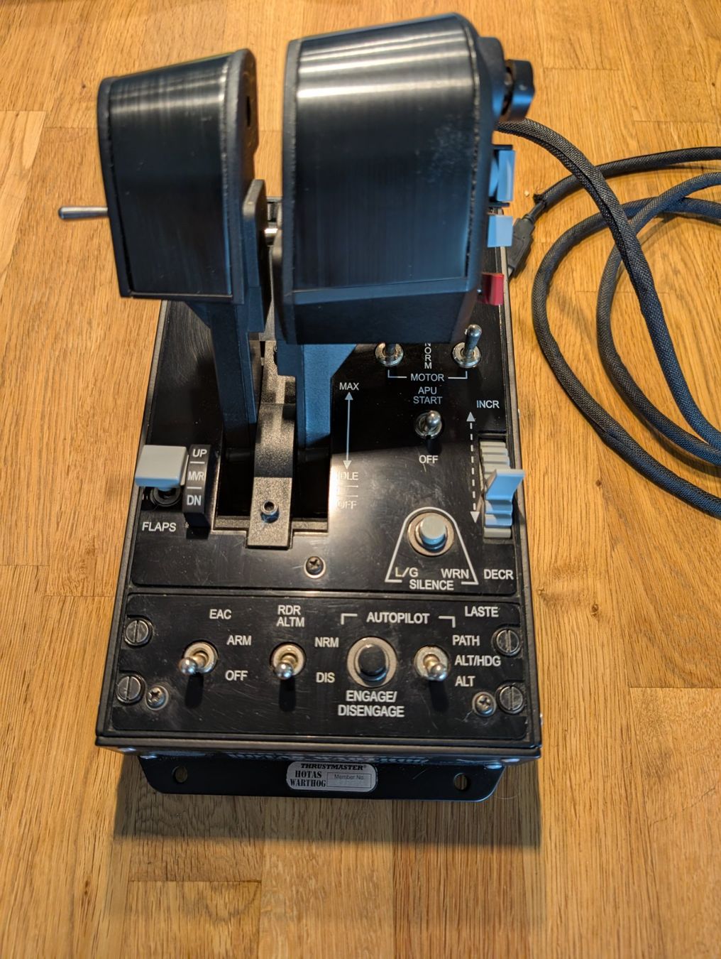 Thrustmaster Controller: Thrustmaster Warthog Throttle – Gebraucht aus Amriswil von Spartiaten