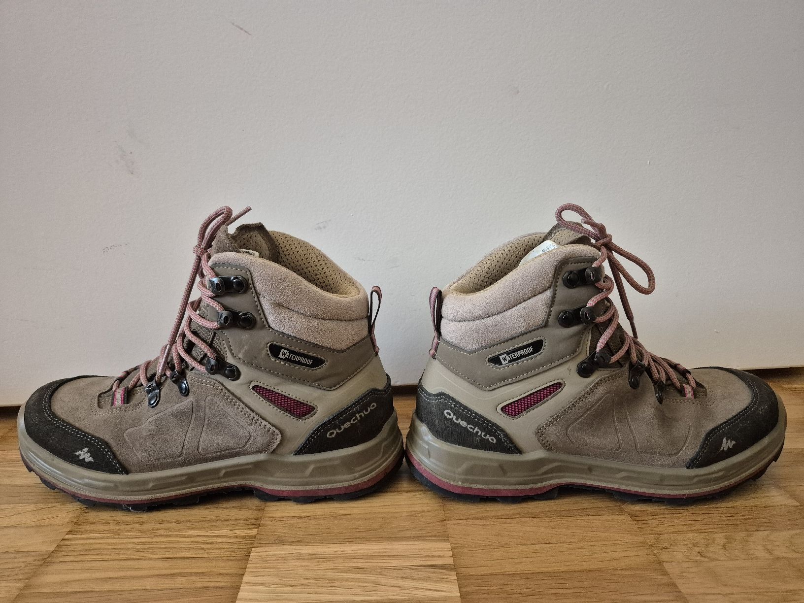 Decathlon Damenschuhe: Quechua Wanderschuhe, wasserdicht, Grösse 39, neuwertig – Neu (gemäss Beschreibung) aus Volketswil von Sbloona 1
